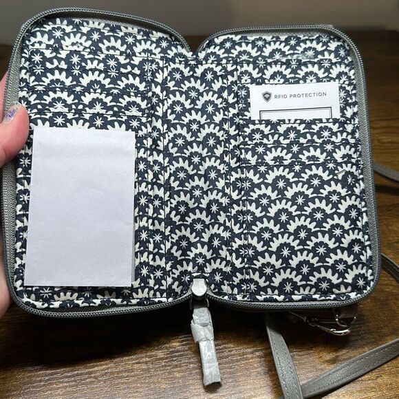 Vera Bradley Iconic RFID All in One Crossbody Wristlet Gray Dragonfly Flower NWT - Picture 10 of 10